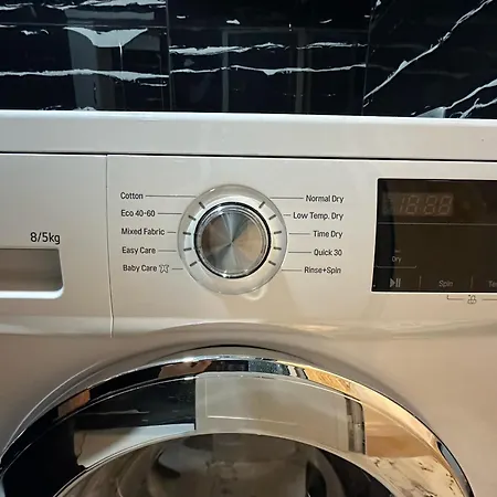 R&r Mali Robit * Golem (Tirana)